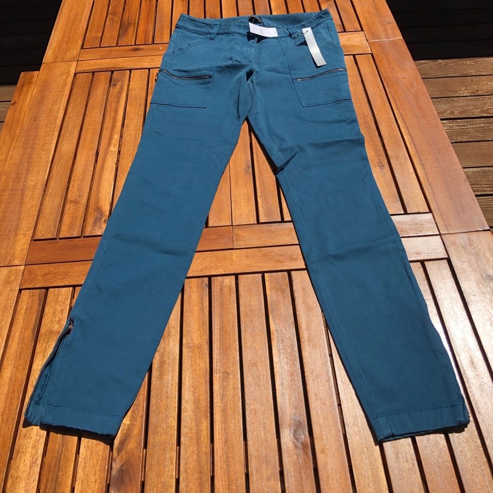 NWT LOFT Moto style pants w/ankle zippers sz 6Tall